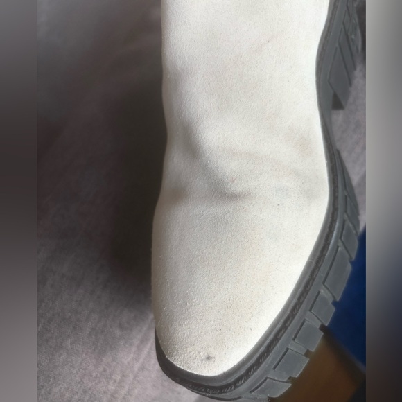 Karl Lagerfeld Paris Suede Chelsea Boots – Chain Ankle Detail, Lug Sole | 7–7.5 - Picture 5 of 16